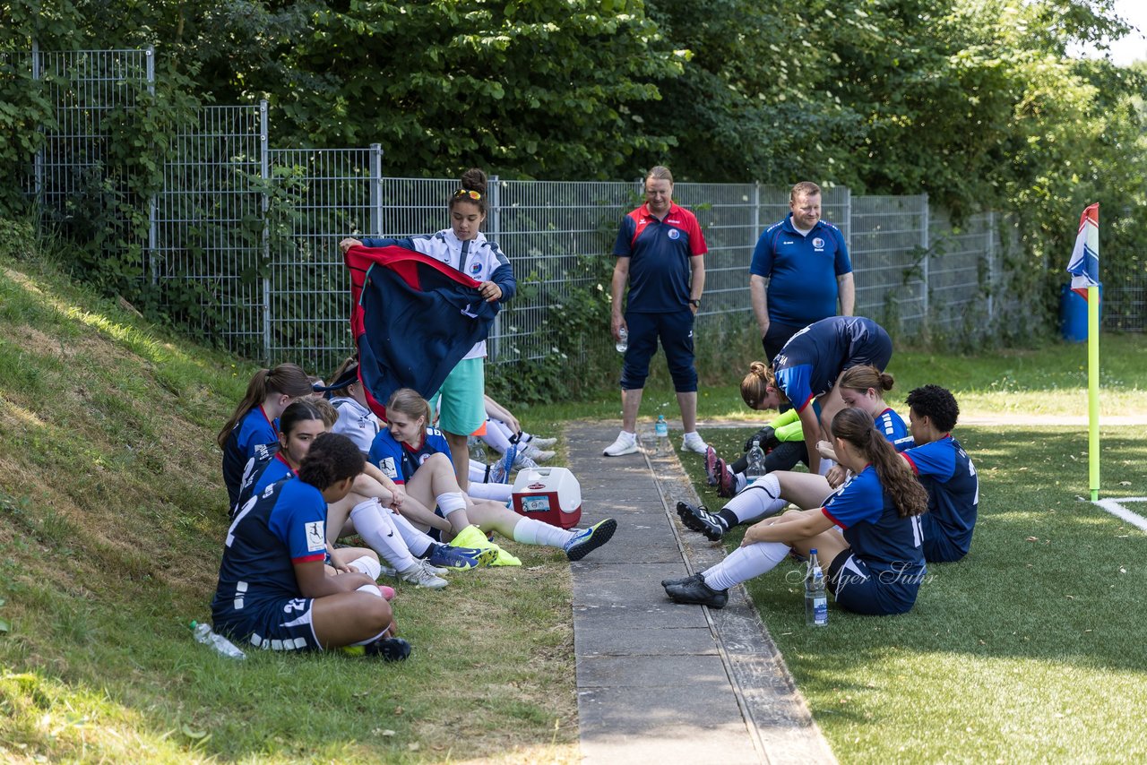 Bild 197 - wBJ Holsatia Elmshorn - VfL Pinneberg : Ergebnis: 1:4